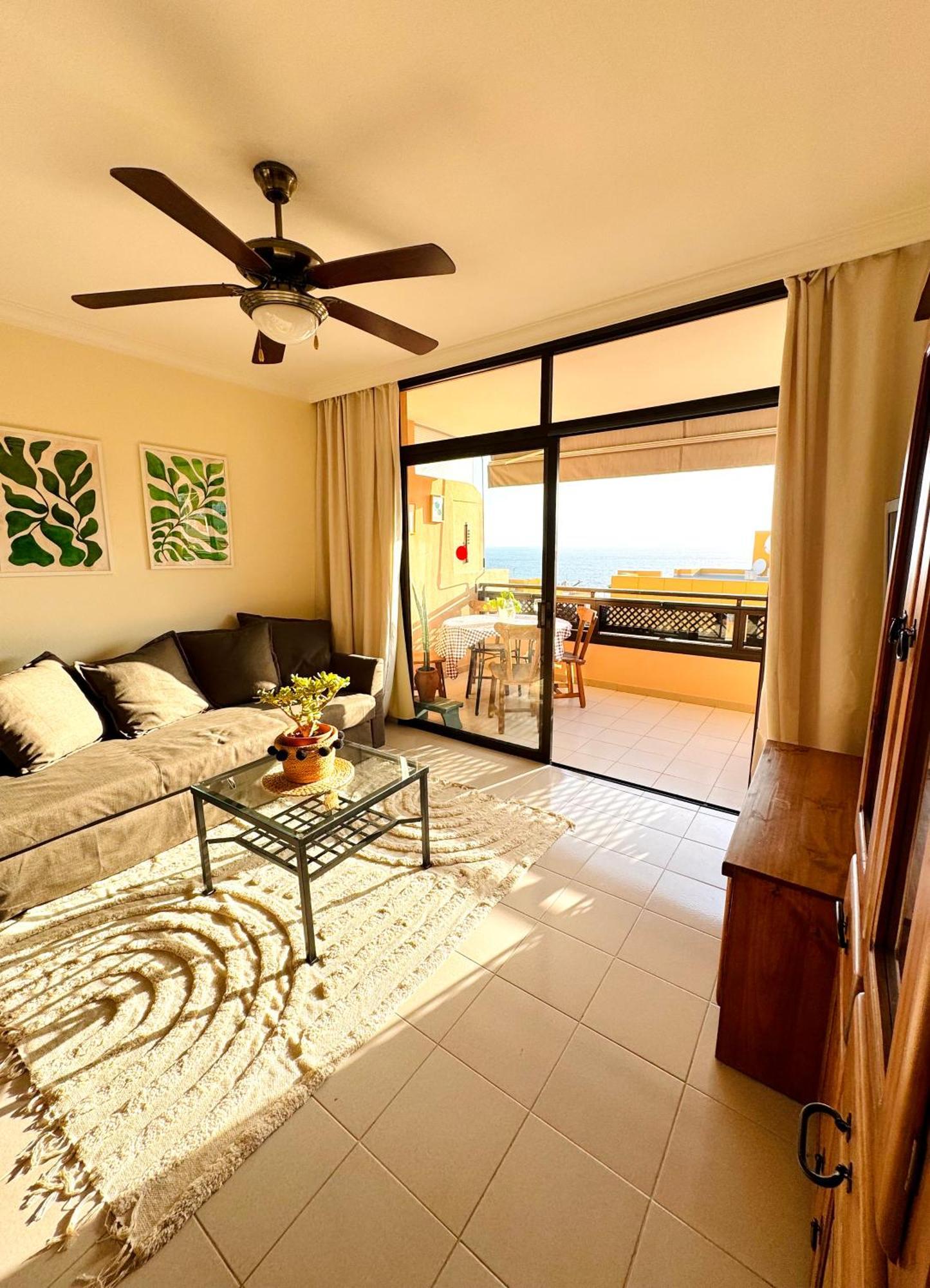 Casa Hugo - Ocean View, Quiet Pool, Fibre Net, Gigantes Puerto de Santiago (Tenerife)