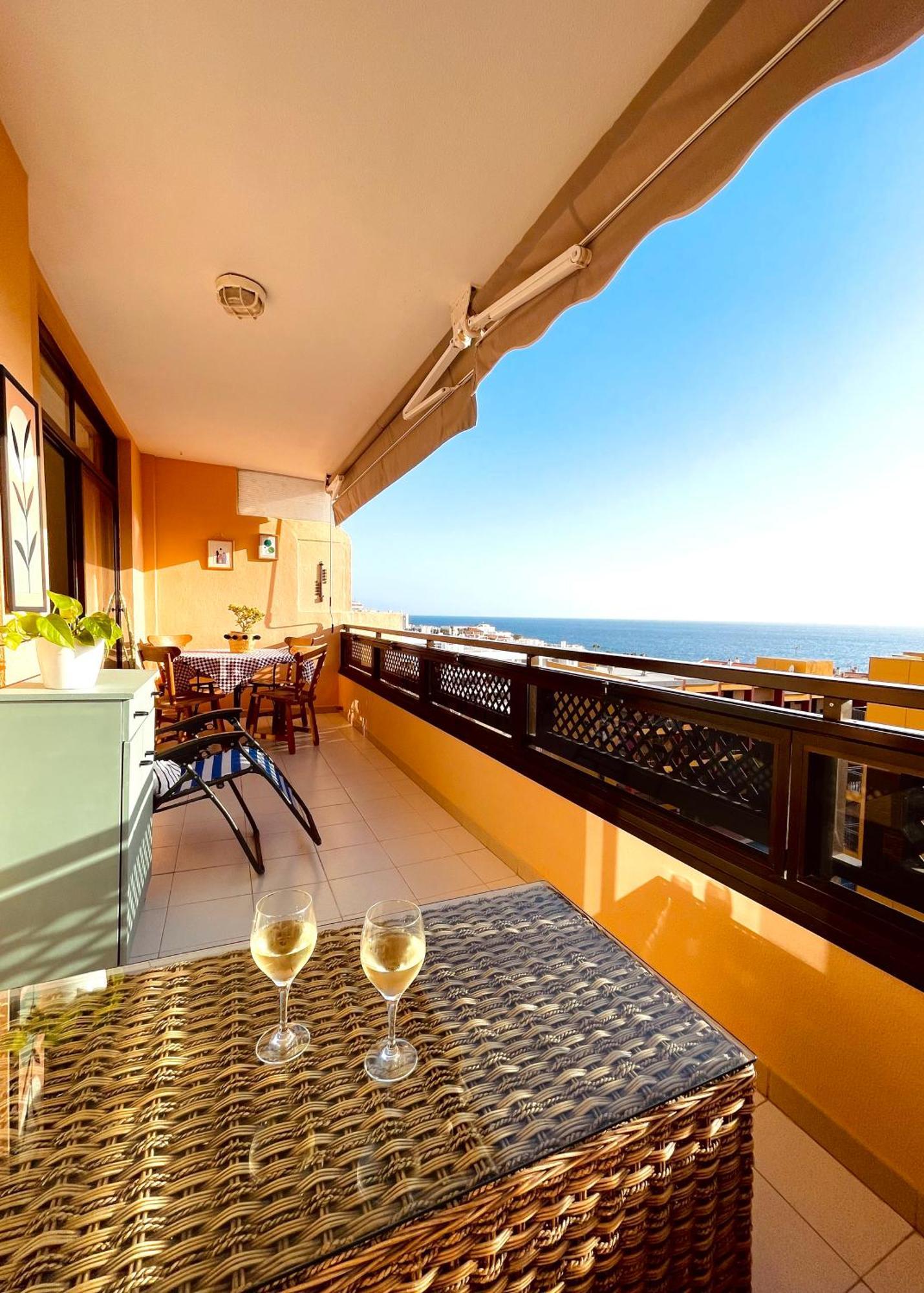 Casa Hugo - Ocean View, Quiet Pool, Fibre Net, Gigantes Apartment *