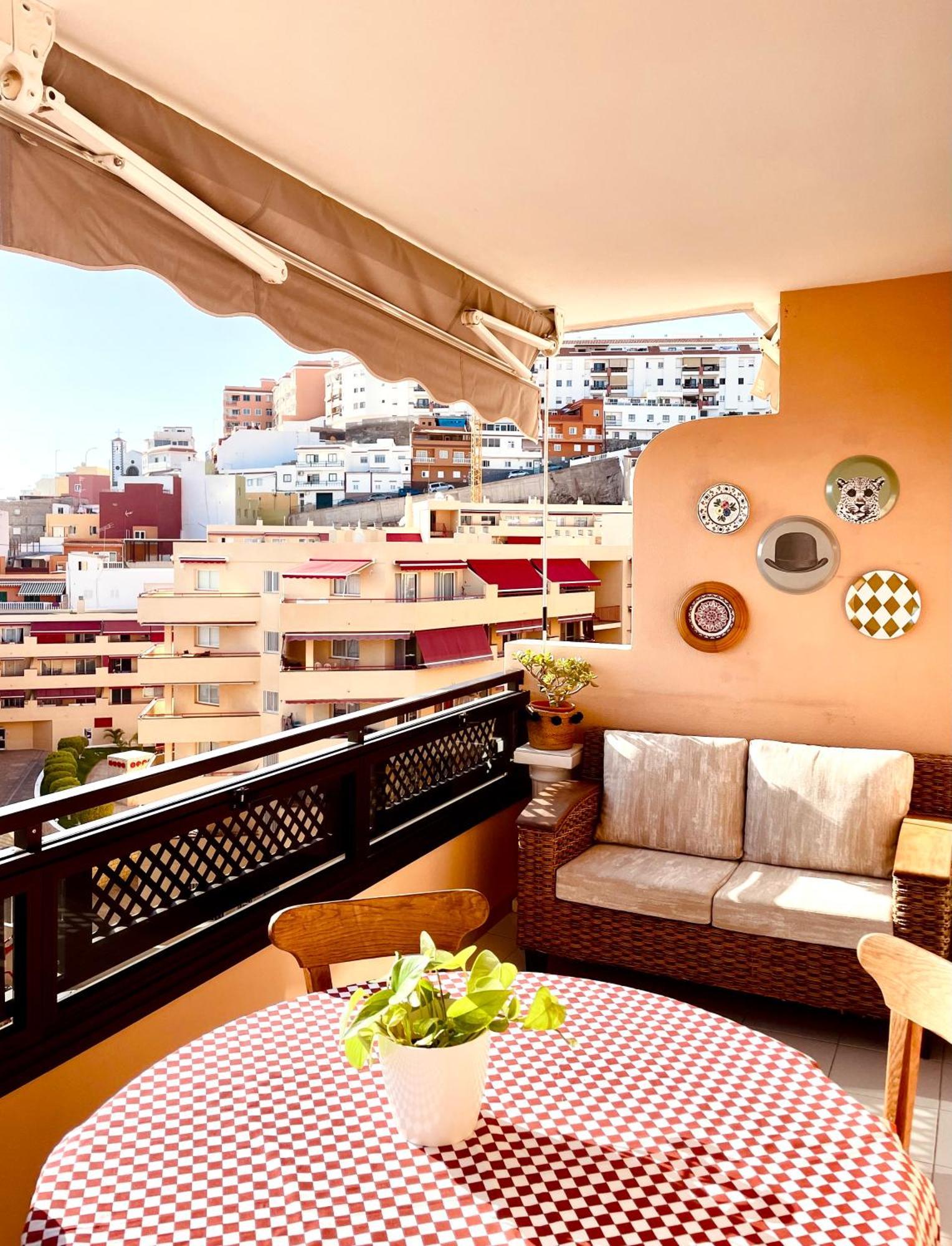 Casa Hugo - Ocean View, Quiet Pool, Fibre Net, Gigantes Apartment *